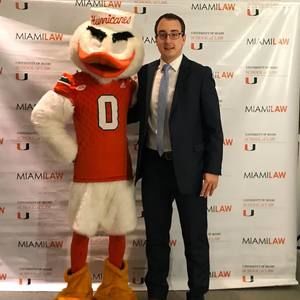 Meet your Posher, Lee